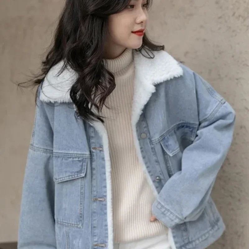 Outerwear Wool Inside Plain Warm Blue Denim Jacket for Women with Fur Plush Woman Jean Coat Winter Cold Padded Korean Outer 241220