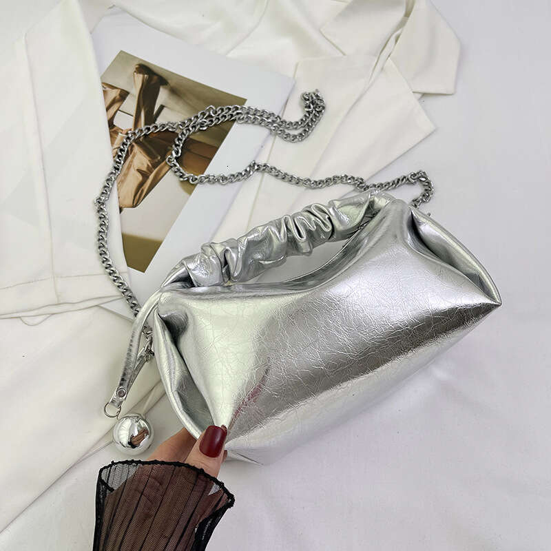 Handheld fashionable pleated small square high-end single shoulder bag, 2024 summer new trendy crossbody women's bag