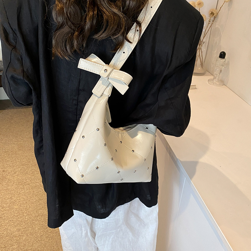 Bag Bright Face Fashion Women, Korean Version, Trendy And Versatile Shoulder Bag, 2024 Summer New Item, Niche Texture Armpit Bag For Women