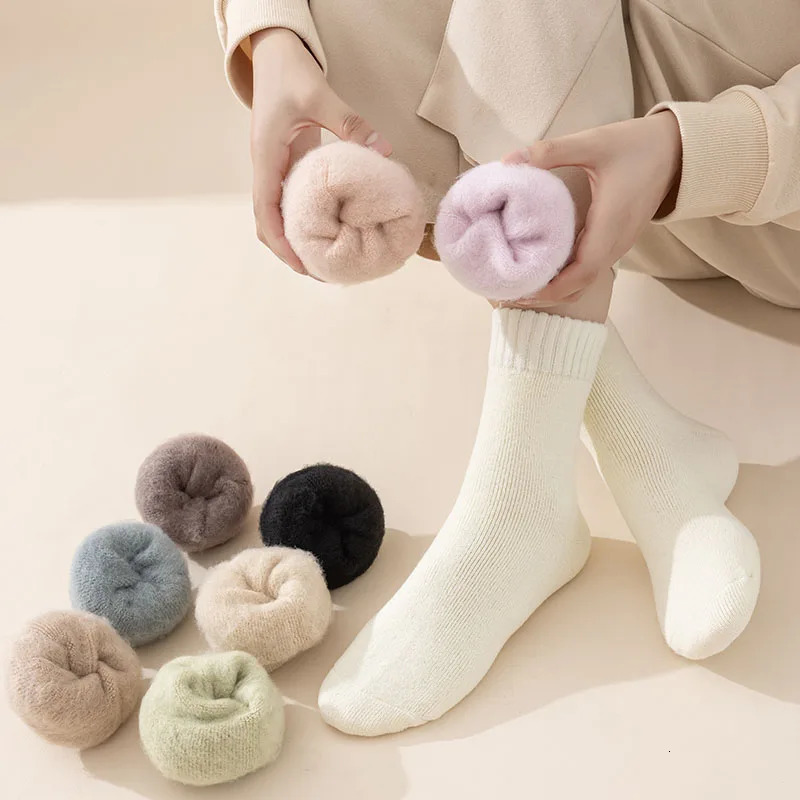 3 pairs of womens wool socks winter thick warm Merino wool socks Harajuku retro cold proof snow socks fashionable plush towel socks 241219