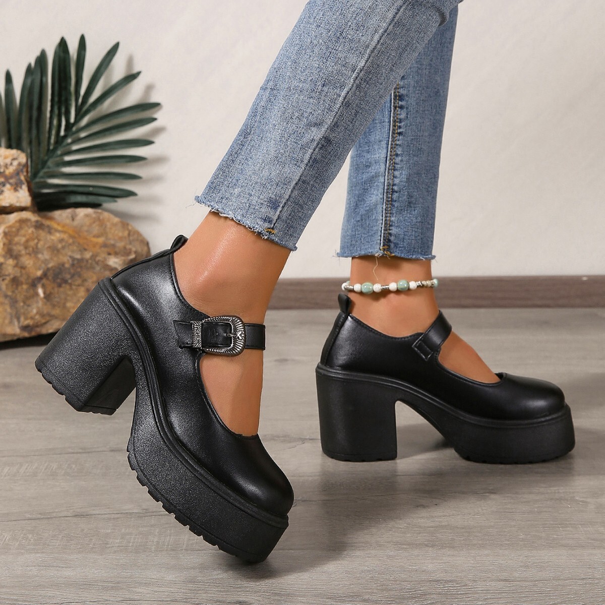 Foreign trade 2024 spring new coarse heel solid color buckle high heels for women, retro Mary Jane shallow mouth single shoes for women