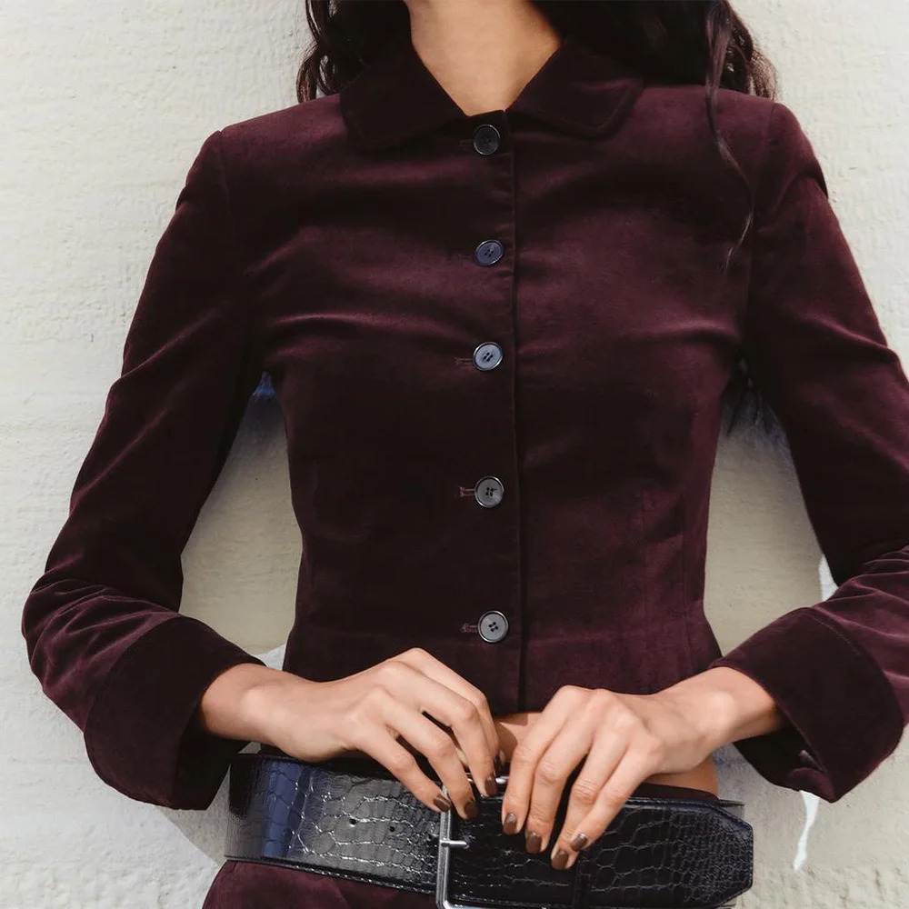 Autumn and winter fashionable womens clothing casual elegant sense velvet long sleeved suit jacket skirt set 241220