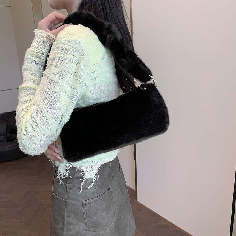 Ins Fashion Cute Plush Premium High End Handheld Box Versatile Single Cross Shoulder Small Bag