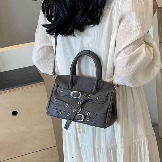 Niche Western Style Design for Women 2024 New Casual Versatile Shoulder with High Quality and Trendy Handheld Kelly Bag
