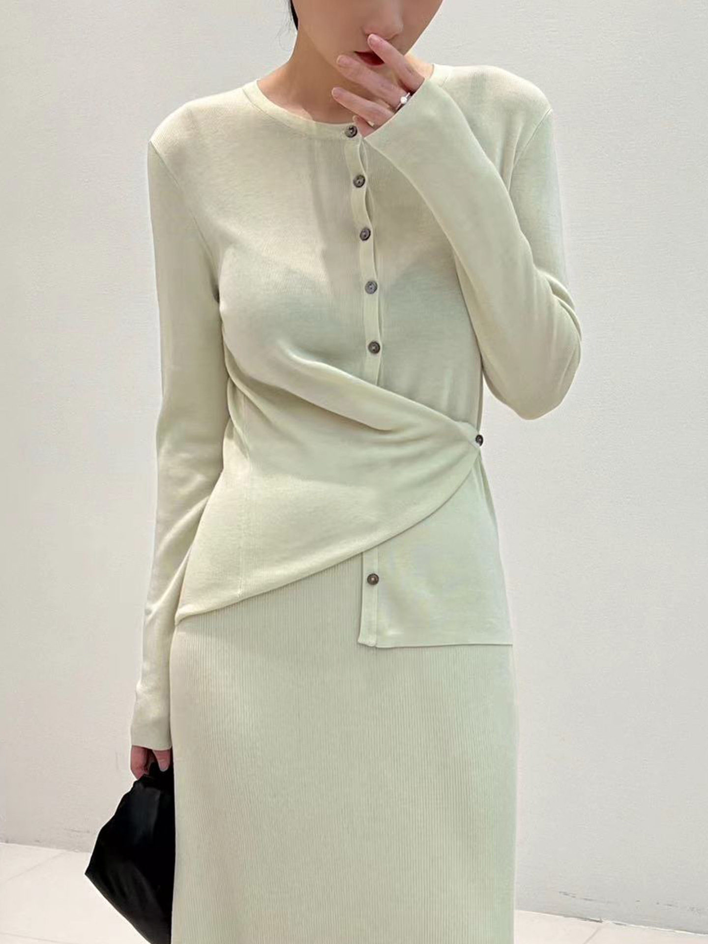 IUKS1 Liesel Rounded Neck Knit Cardigan for Women - Dual-Wear Style for Autumn Layering