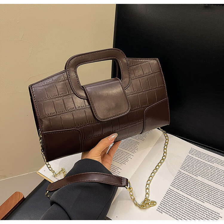 Small niche design new high-end fashion versatile handbag, women's shoulder bag