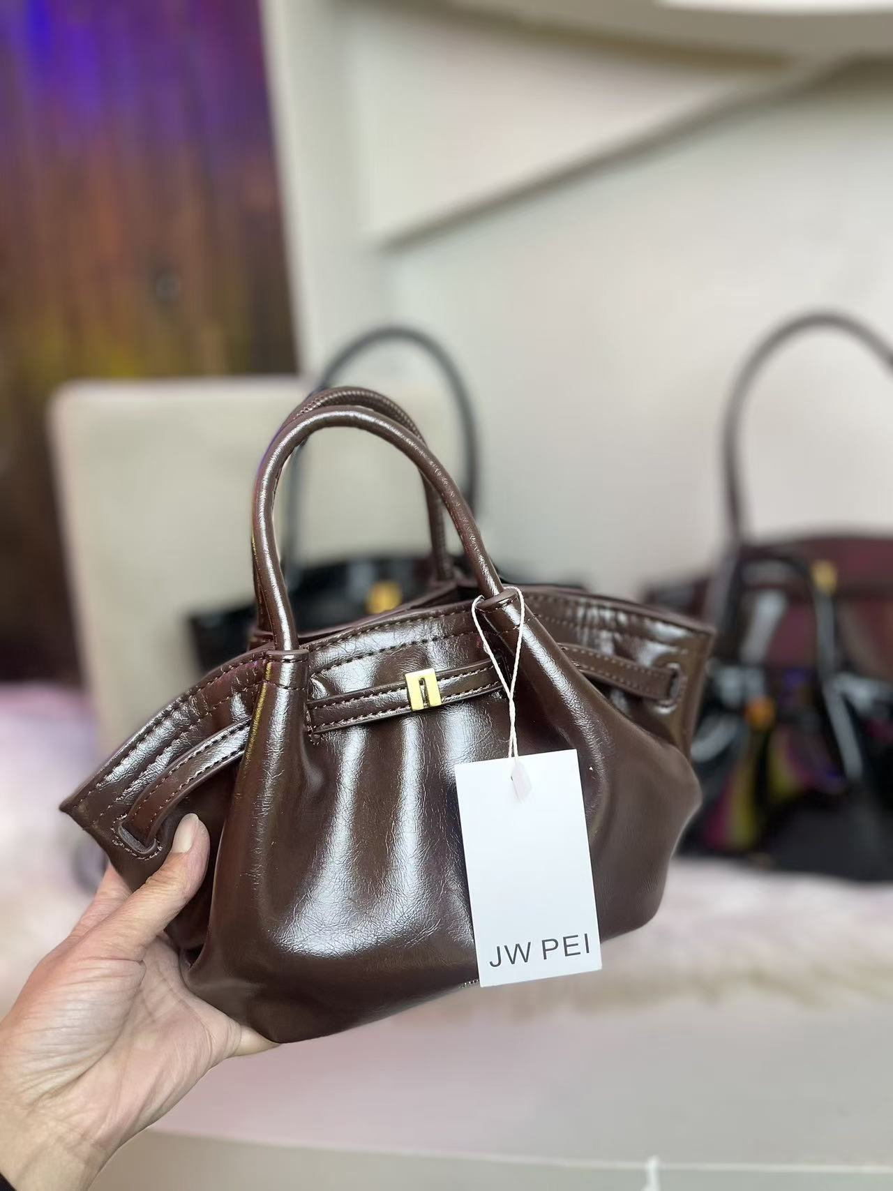 Leather Dumplings bag Luxe Calfskin Handbag Designer bag Cowhide Wide Strap Tote bag Women TOR BUR