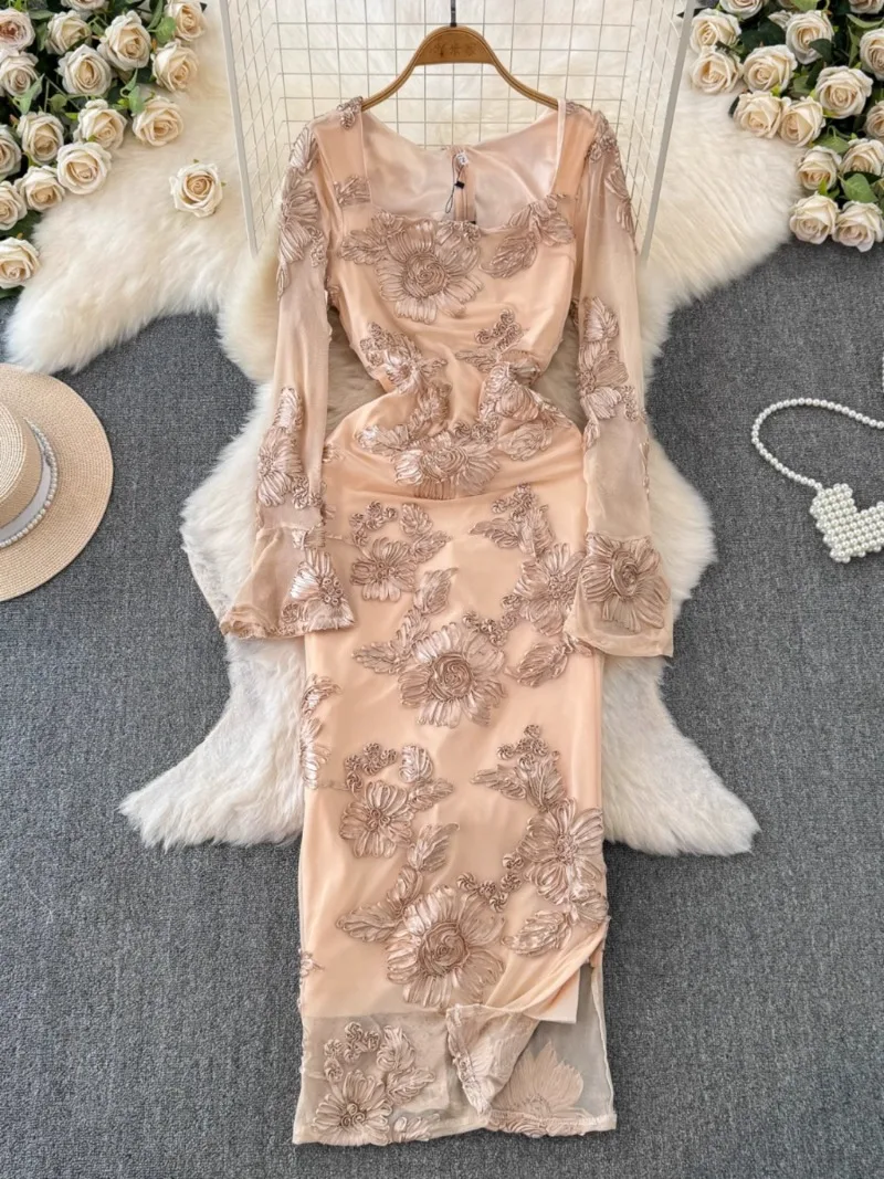 Basic Casual Dresses High Street Dresses Women Square Collar Luxury Socialite Style Bodycon Dress Embroidered Floral Slim Medi Flared Sleeve Vestidos 