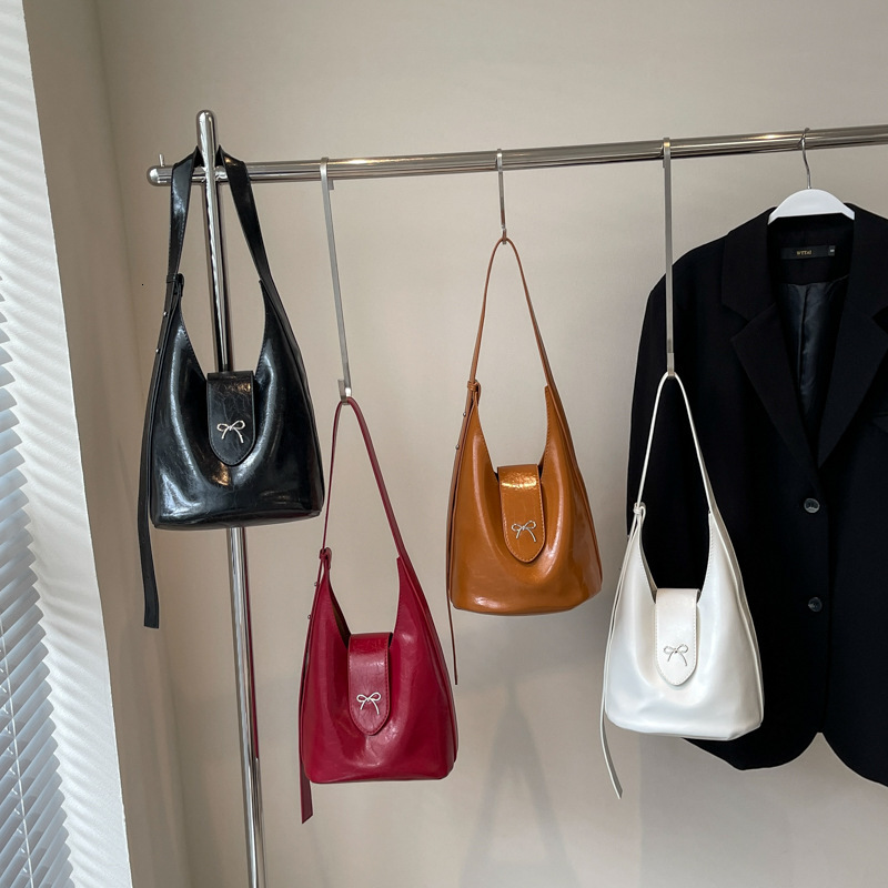 Bag Small Niche Design, Glossy Texture, Single Shoulder Bucket Women, 2024 Autumn New Korean Version, Simple Casual Crossbody Bag For Women