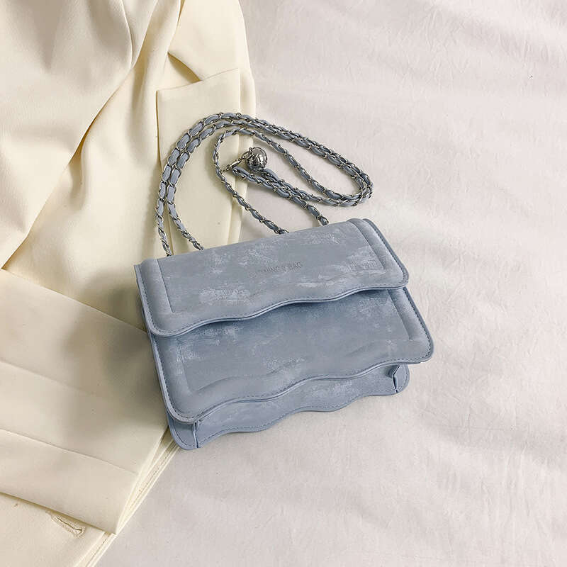 Chain small square 2024 spring new item niche design fashionable and simple underarm shoulder casual crossbody women's bag
