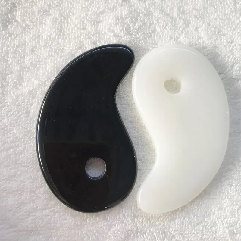 1pc Heart Shape SPA Massage Beeswax Body Scraping Scraper Face Massager Acupuncture Board for face 241213