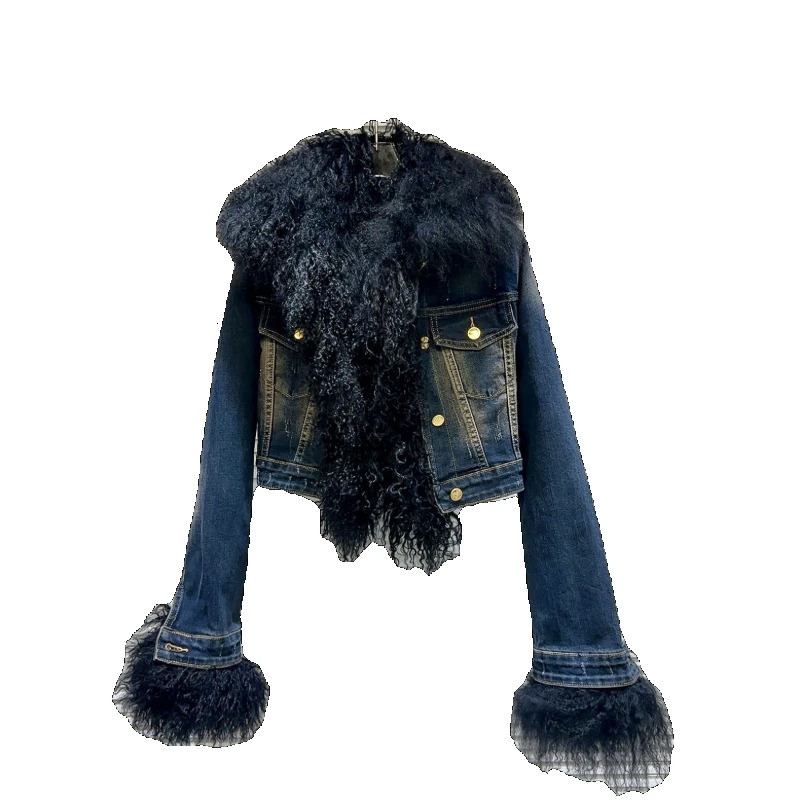 Big Lamb Fur Collar Denim Jacket Women Winter Fur Stitching Long Sleeve Washed and Worn Cotton Lining Short Coat Female 241220