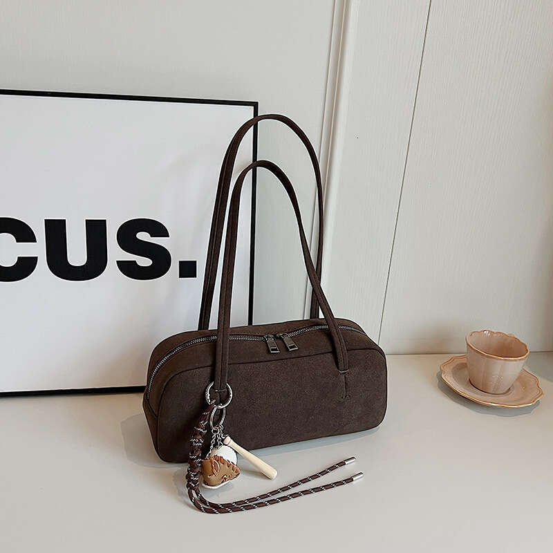 Advanced matte hand-held small square for women in 2024 autumn fashion, versatile single shoulder armpit bag