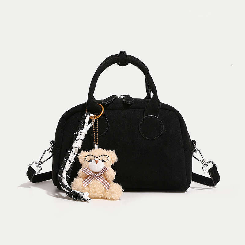Matte hand-held bowling for women 2024 new niche pillow bag, simple and versatile single shoulder crossbody bag