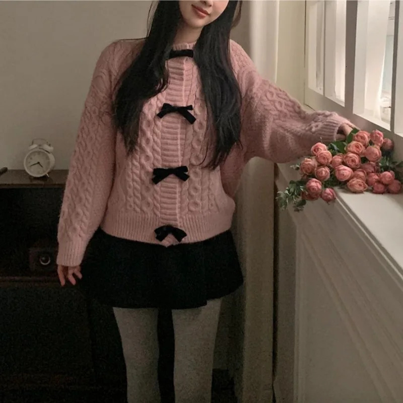 Sweet Twists Bow Sweater Women Autumn Winter O Neck Long Sleeve Top Loose Cardigans Korean Fashion Streetwear Y2K Girl Knitwear 241220
