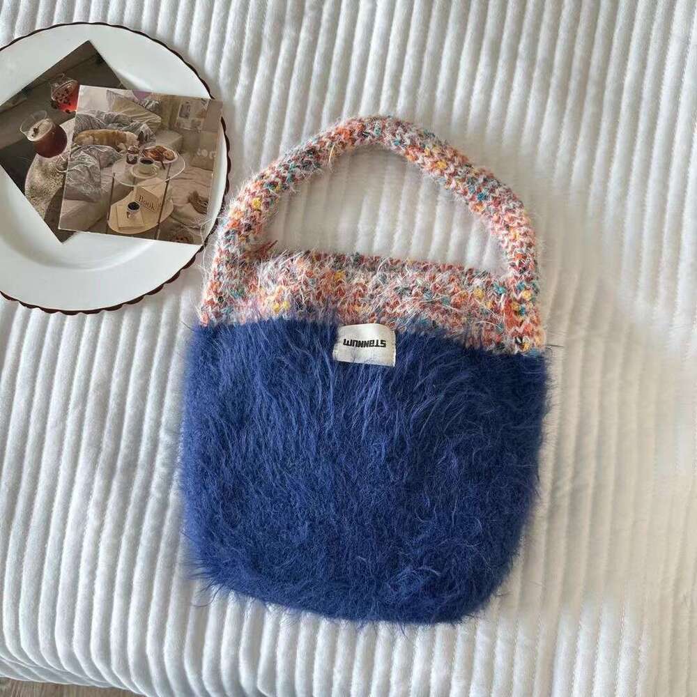 Korean version color blocking knitted plush handbag, women's trendy and versatile winter new item, internet celebrity Instagram mobile phone bag,