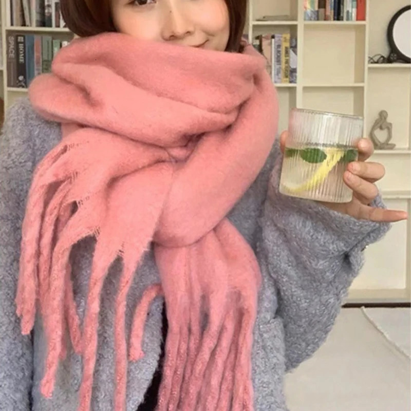 Winter Solid Color Cashmere Scarf Warm Soft Womens Scarf Fashion Long Tassel Scarf Thickened Wrapped Shawl Woman Scarf 241220