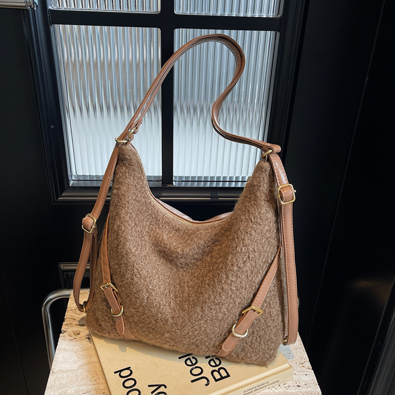 Bag Woolen Backpack, Large Capacity Tote Bag, Women's 2024 Winter New Fashion Trend, Underarm Commuting Versatile Shoulder Bag
