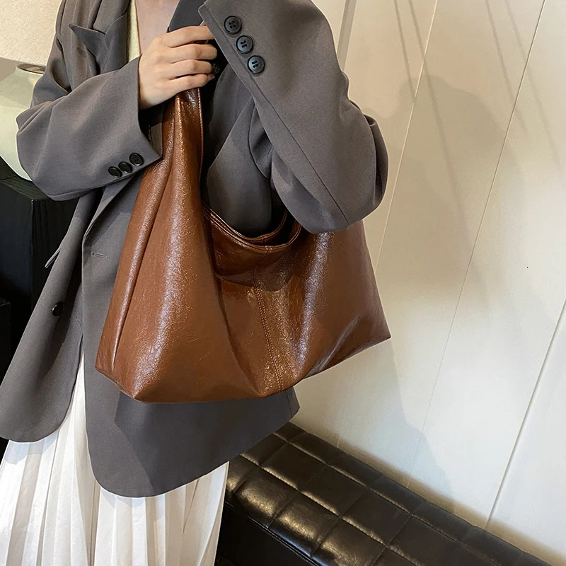 New Large PU Leather Hobo Underarm Bag for Women's Winter Women's Handbag 2025 New Designer Handbag and Wallet