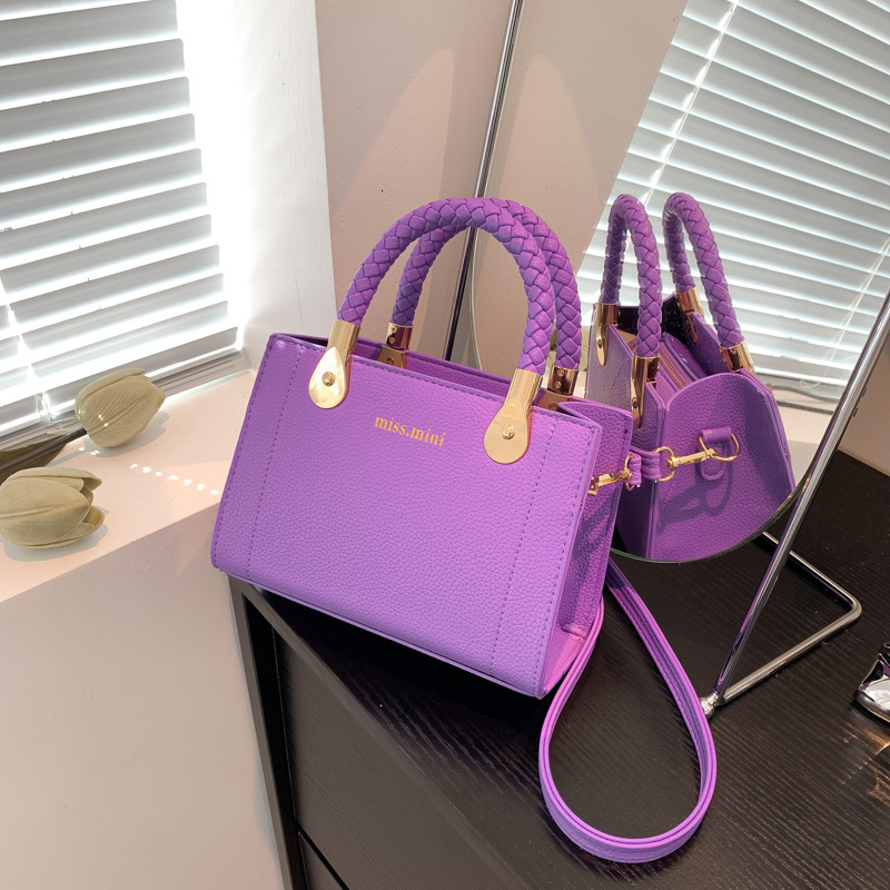 new style Summer New Fashion Weaving Handbag Single Shoulder Crossbody Small Square Women's Bag Mixed Batch