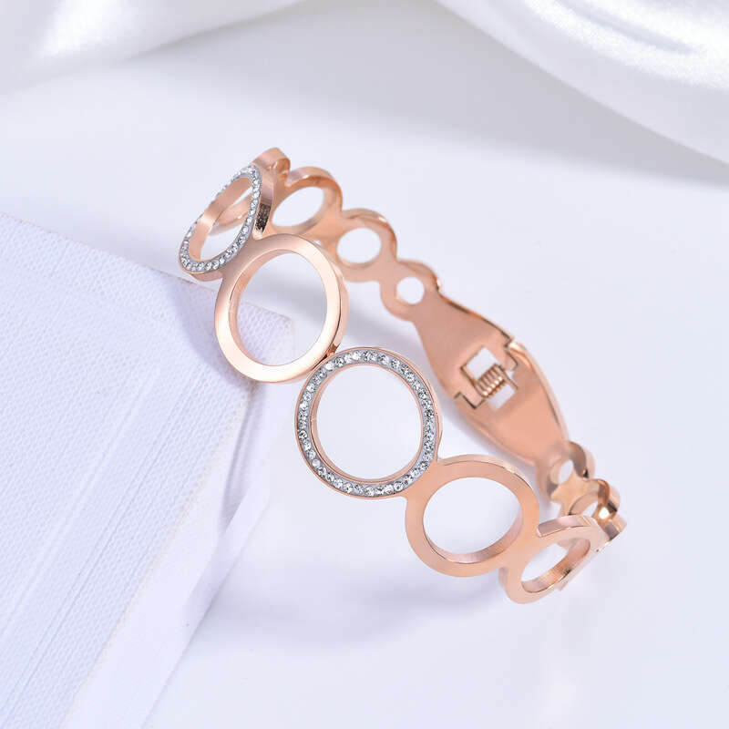 fashionable hollow out circle inlaid circular for womens trend versatile stainless steel jewelry goldplated bracelet