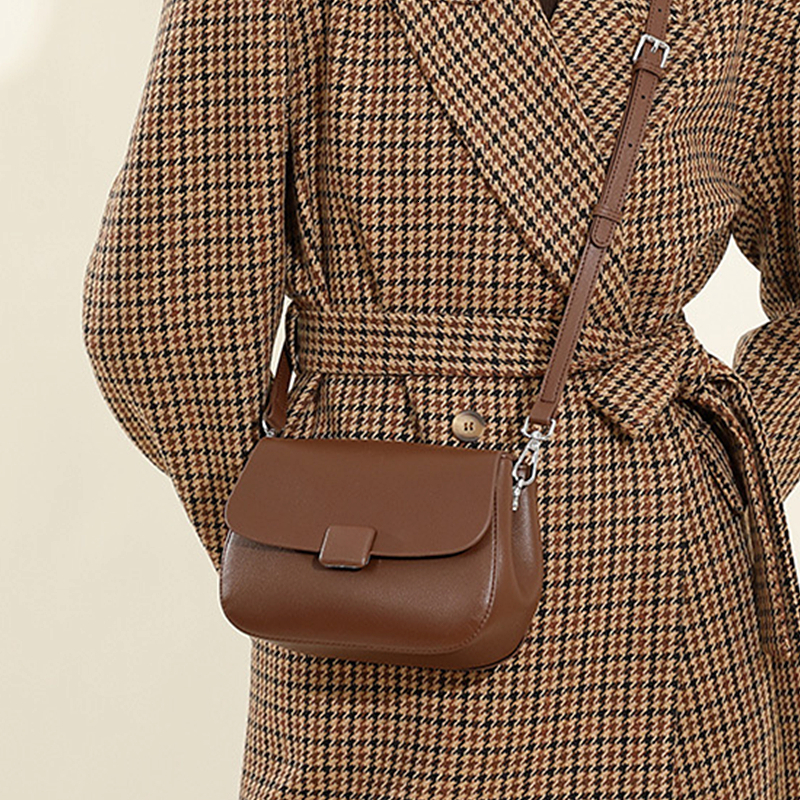 New cowhide leather saddle shoulder women s crossbody bag designer women s handbag and wallet bag