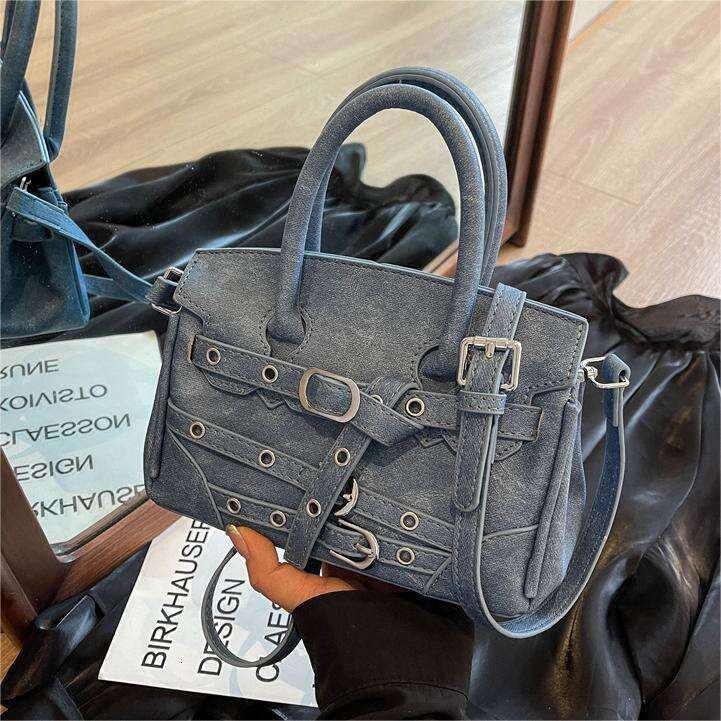 Niche Western Style Design for Women 2024 New Casual Versatile Shoulder with High Quality and Trendy Handheld Kelly Bag