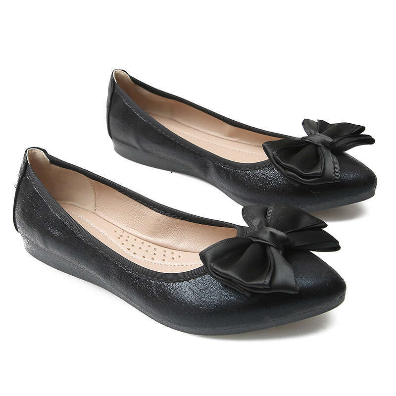 Women's Black Soft Soled Work Professional Women's Interview Flight Attendant Shoes, Non Slip Hotel Flat Bottom Nurse Shoes