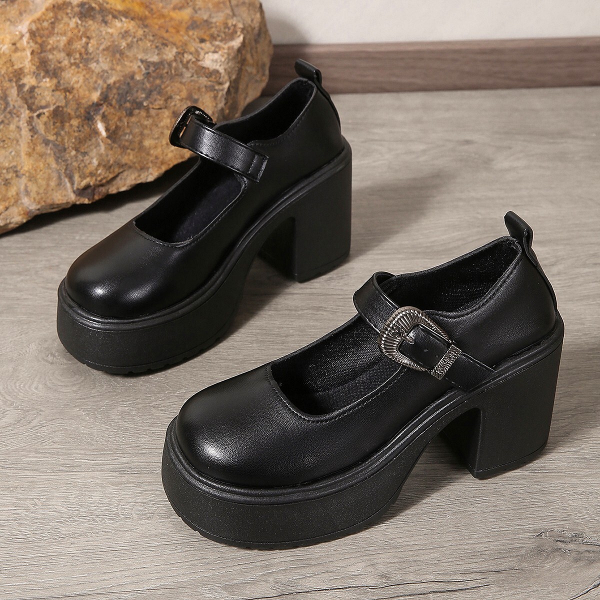 Foreign trade 2024 spring new coarse heel solid color buckle high heels for women, retro Mary Jane shallow mouth single shoes for women