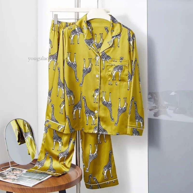 Womens Pajamas Sets Spring Autumn 2 Piece Giraffe Print Pyjama Faux Silk Satin Sleepwear Long Sleeve Pijama Mujer Pjs Homewear 240726