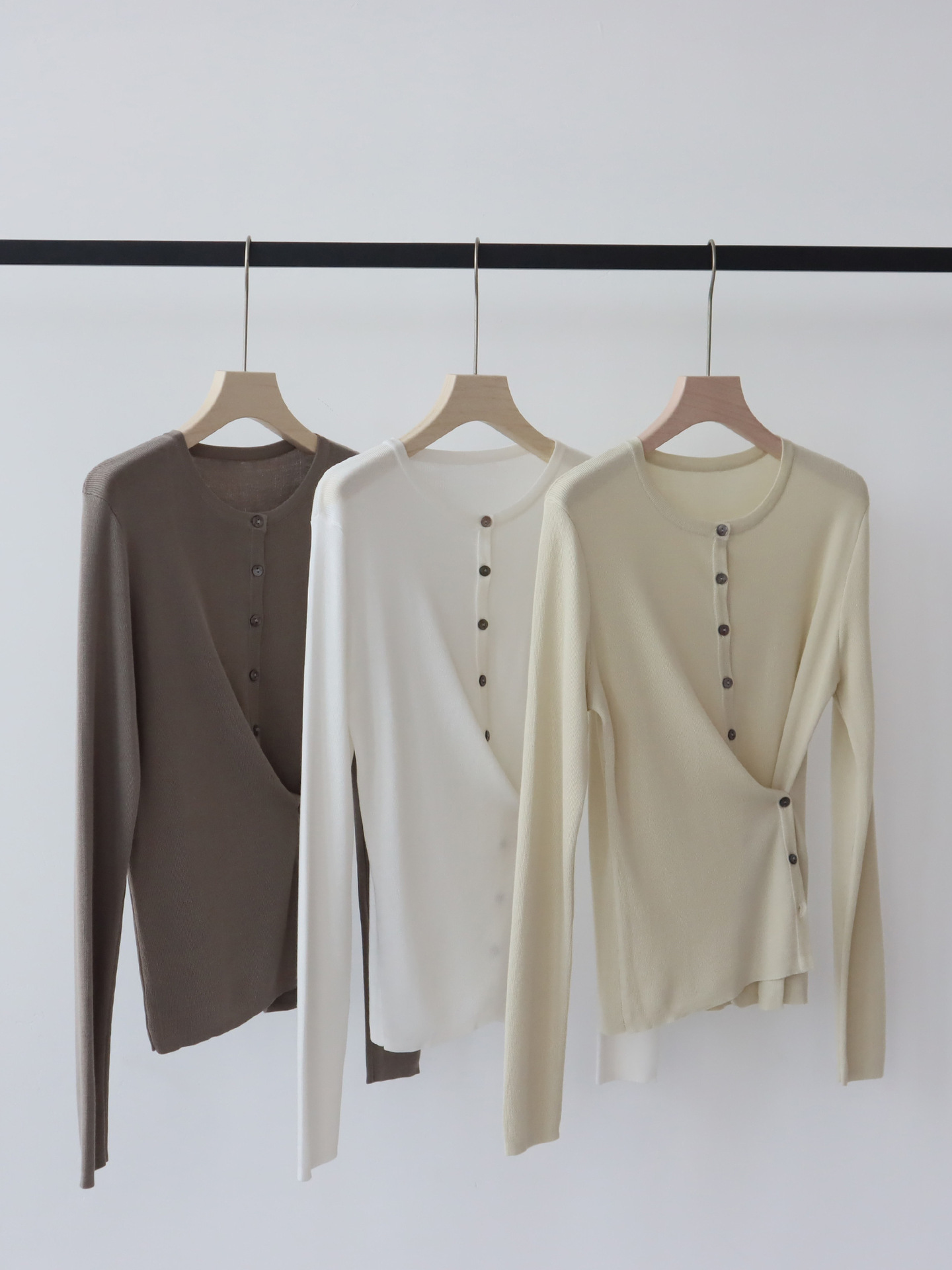 IUKS1 Liesel Rounded Neck Knit Cardigan for Women - Dual-Wear Style for Autumn Layering