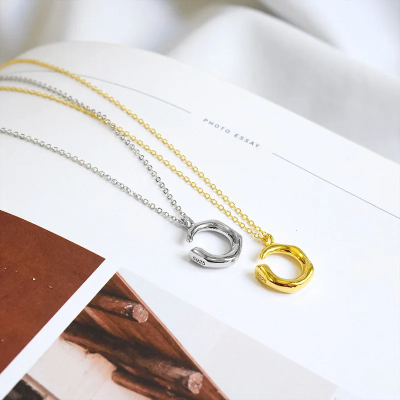 S925 Silver Irregular Concave and Convex C Letter Necklace Lockbone Chain Personality Womens Korean Style Silver Accessories 241220
