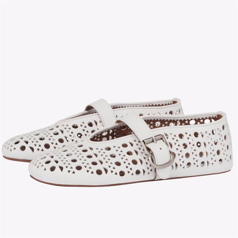 free shipping Spring and summer designer shoes flat shoes comfortable hollow out breathable fashionable and casual hole shoes for woman black white