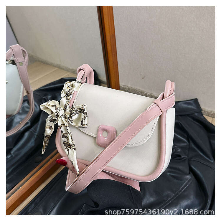 2023 new trend fashionable versatile silk scarf crossbody PU contrasting color single shoulder small square women's saddle bag