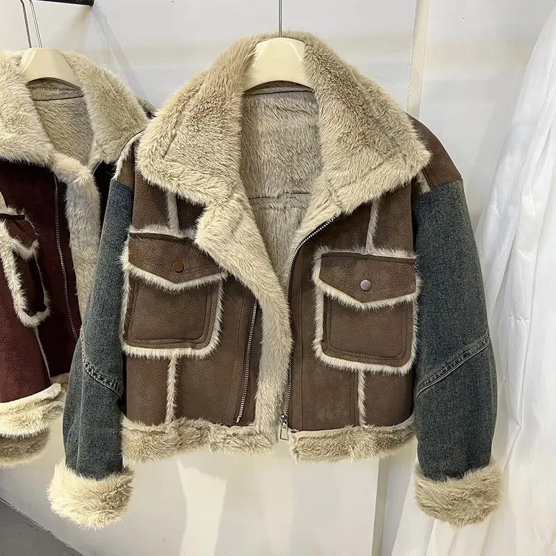 Winter Sheepskin Fur Thicken Parka Jacket Shearing Sheep Velvet Spliced Denim Jacket for Women Warm Velvet Fur Overcoat 241217