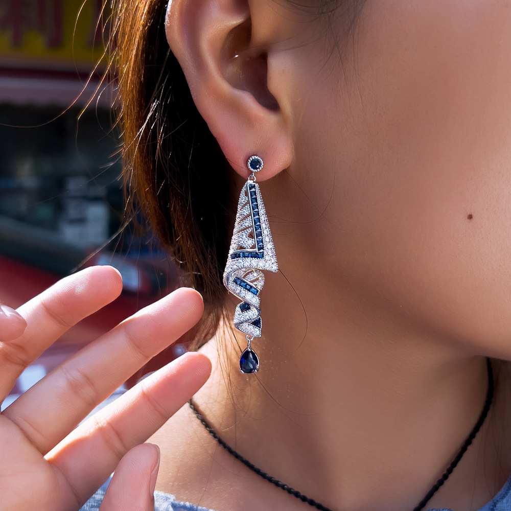 2025 Choucong Brand Dangle Earrings Vintage Jewelry 925 Sterling Silver Noble Water Drop Sapphire Gorgeous Party Women Tassels Wedding Earrng For Love