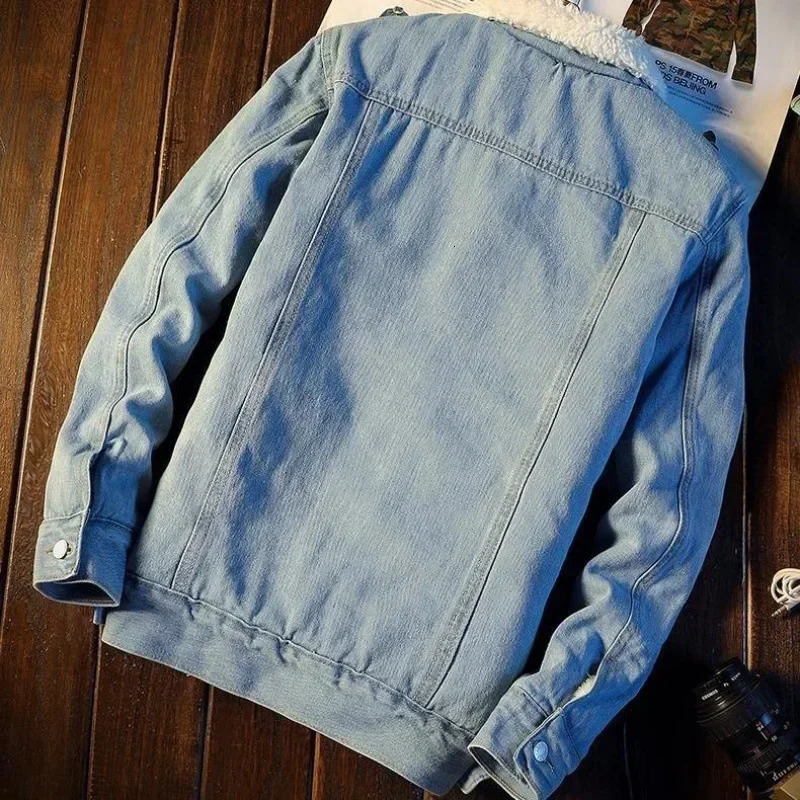 Winter fleece denim jacket for men thick and warm lamb fleece denim jacket for autumn and winter loose oversized cotton jacket 241216