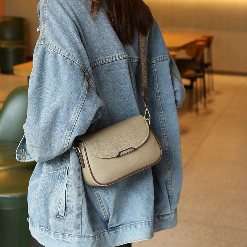 Niche crossbody for women 2024 new summer fashion high-end women's casual versatile single shoulder small square bag