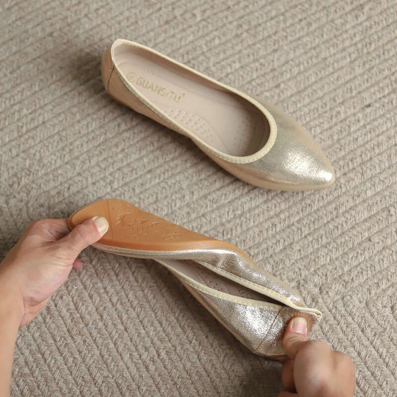 Soft Sole Single Shoe Women To Wear, Soft Top Cloth For Breathable Lazy Flat Bottomed Women, Spring And Autumn Shallow Mouth Large Size Dance Shoes