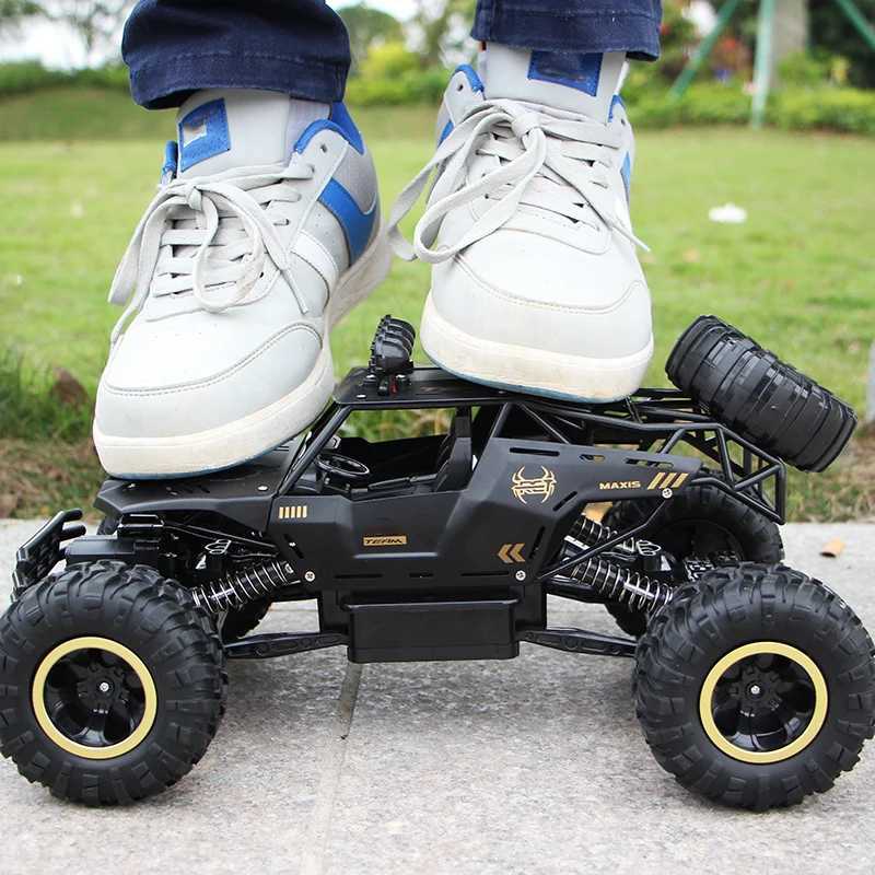 1 12 / 1 16 4WD RC Car With Led Lights 2.4G Radio Remote Control Buggy Off-Road Control Trucks Boys Toys for ChildrenXJ241221