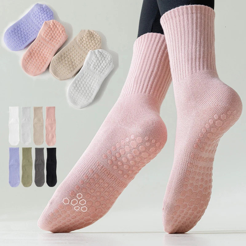 4 pairs of simple solid color yoga socks suitable for womens small and medium-sized leg Pilates socks silicone anti slip fitness indoor gym training s