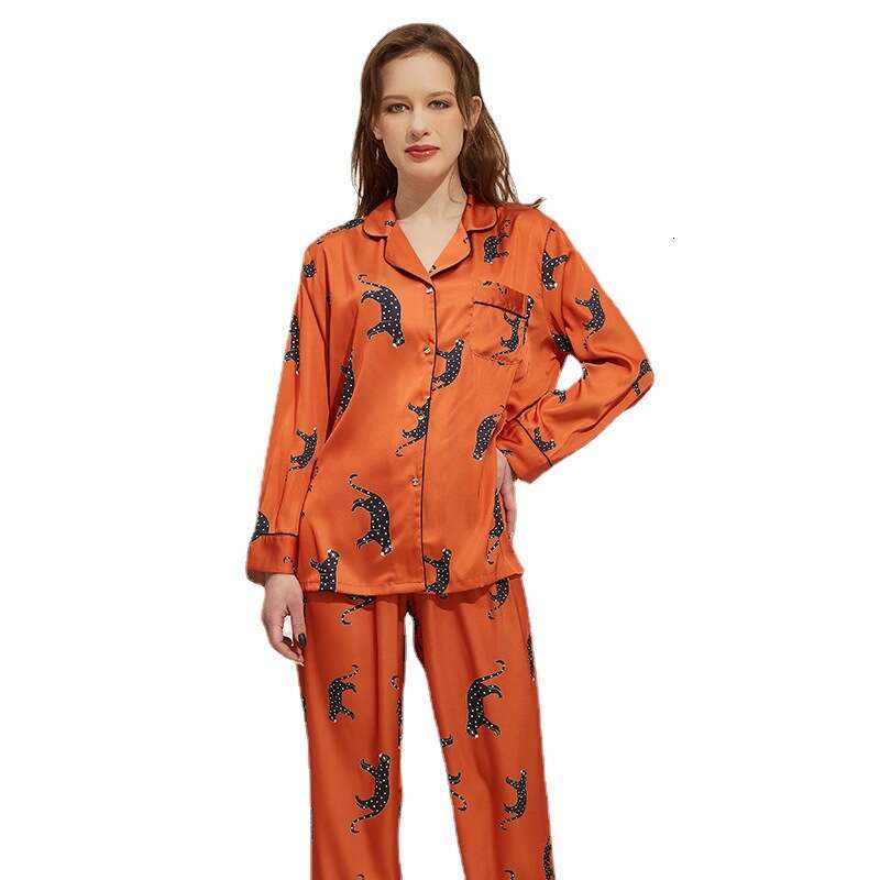 Spring and Autumn Women's Thermostatic Leopard Pattern Set Premium Long Ice Silk Pamas Home Clothes 2024 New Casual Versatile Fashion Clothing