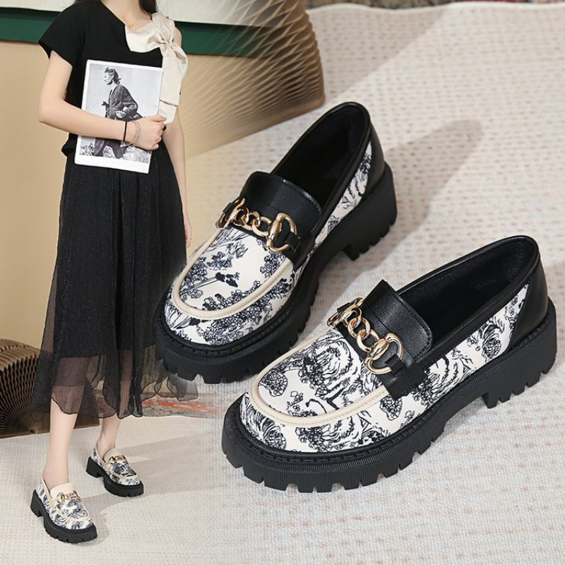 Mixed Color Embroidery Thick Sole Loafers Genuine Leather All-Match Casual Shoes Round Toe Platform Mid Heel Women Pumps