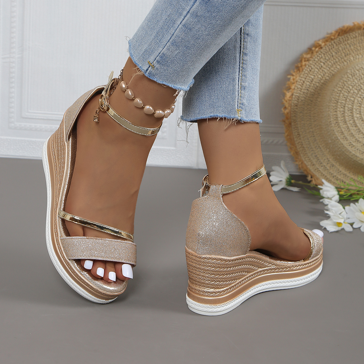 Summer New Super Heel Women Women's Versatile Platform Flatform Shoes With A Straight Strap Sandals High Heels