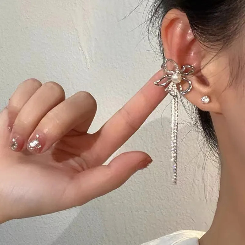 Sparkling Zircon Flower Butterfly Ear Cuff Without Piercing Tassel Clip Earrings for Women Simple Ear Clip Fine Jewelry 241220