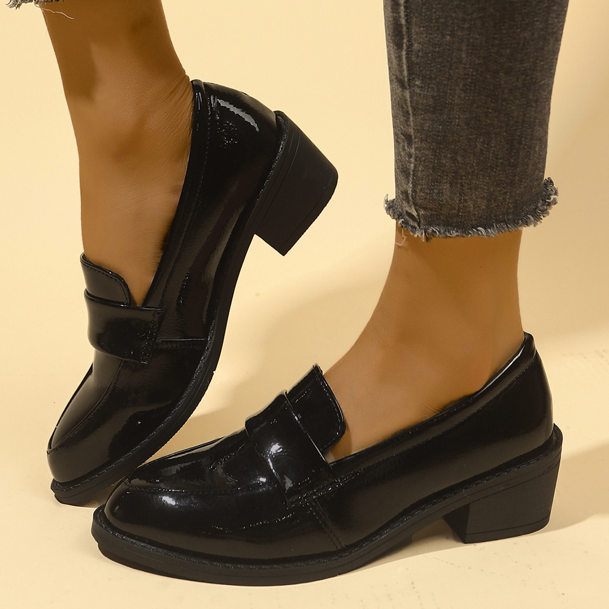 2025 Spring and Autumn New Le Fu Shoes for Women, Casual Single Shoes with Thick soles, Retro One Step Lazy Leather Shoes