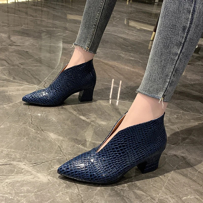 Retro Women's Ankle Boots 2024 New Pointy V-Neck Patent-Leather Women High Heels Simple Versatile Commuting Office Female Shoes