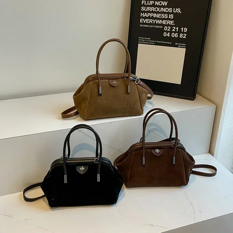 New autumn winter fashion niche design women s clip on handbag trend shoulder bag fashion crossbody bag bag