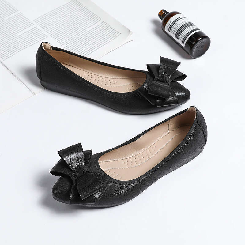 Soft Soled Bean For Women's Summer 2023 New Grandma Shallow Mouth Scoop Shoes, Low Heel Small Fragrant Style Matching Skirt Single Shoes
