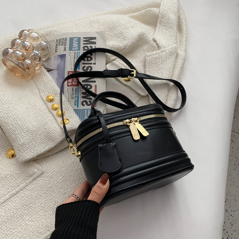 Free shipping new Single Shoulder Bag Fashion womens Handheld bucket bag versatile crossbody bag